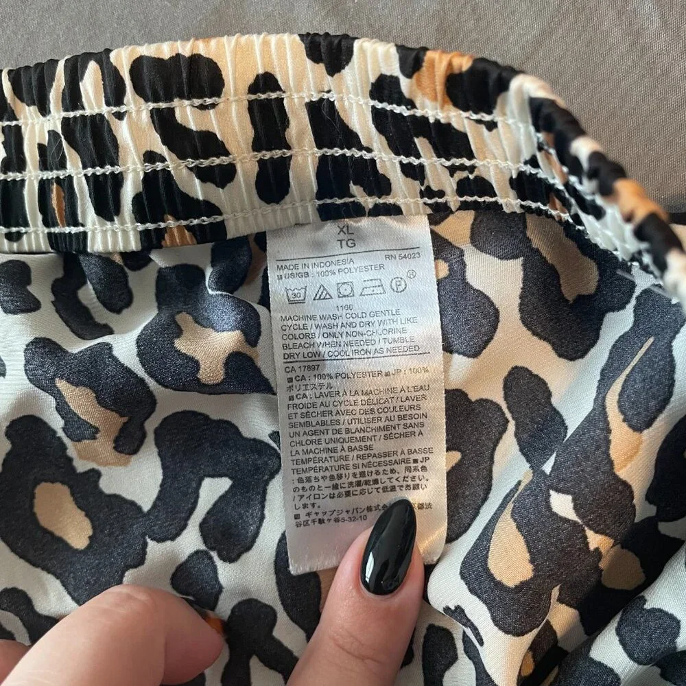 Banana Republic Women's Sleep Shorts Leopard Print - Picture 3 of 4